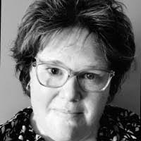 Jessica Crone's Instagram, Twitter & Facebook