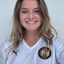 Heather Astle's Instagram, Twitter & Facebook