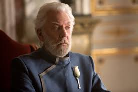 Gespannt warten die fans von „die tribute von panem und behalten die nachrichten im auge. Die Tribute Von Panem 3 In Den Kinocharts Mockingjay Teil 1 Erster Der Spiegel