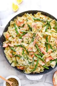 Creamy Bow Tie Pasta With Salmon And Asparagus Foodiecrush Com Salmon Pasta Recipes Leftover Salmon Recipes Quick Salmon Recipes