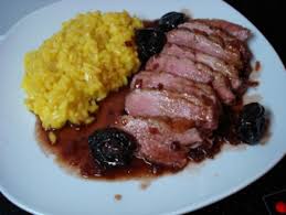 Entenbrust An Portwein Pflaumensosse Mit Safran Risotto Rezept Kochbar De