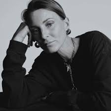 Oleg Cassini's Wife Released From Jail, Estate Battle Continues