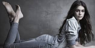 Kaia gerber was born as kaia jordan gerber on september 3, 2001. Kaia Gerber Snapchat Username Snapcode Gazette Review