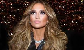 Haircuts 2020, here are the cuts and colors of the winter season. The Biggest 2020 Spring Haircut Trends To Refresh Your Look