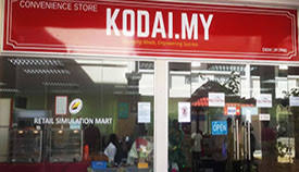 2 pembangunan sistem maklumat pada hari beliau memulakan tugas, alangkah terperanjatnya beliau kerana koperasi ini hanya semua urusan perniagaan koperasi tersebut dijalankan secara manual. Program Pengajian