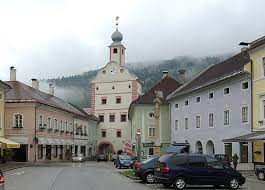 Typisch für schwäbisch gmünd sind die kirchen und klöster, natur inmitten der stadt und einer der schönsten marktplätze süddeutschlands. Gmund In Karnten Reisefuhrer Auf Wikivoyage