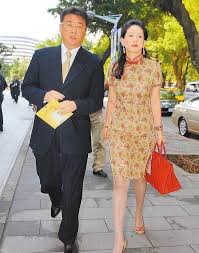 Read novel 我家老婆可能是圣女 written by 雨下的好大, rating: B4 3rii Ca0d M