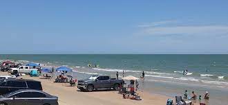 There are 13 hotels listed in surfside beach, texas. It S A Bit Chilly But There Is The Occasional Crab Picture Of Surfside Beach Tripadvisor