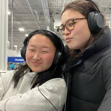 Happy birthday to our rising junior Julia Reich! We love you JR 🥳