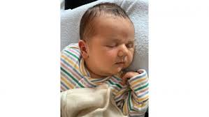 Oh baby! Family's disbelief after welcoming 'enormous' newborn