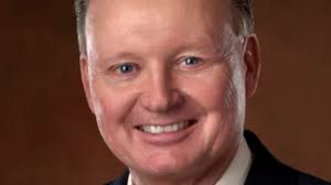 Wyoming's state treasurer gets standing ovation after wild attack