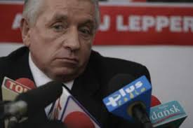 Jarosław aleksander kaczyński (polish pronunciation: Chytry Lis Celuje W Pis Opole Nasze Miasto