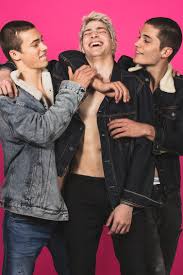 Next model management is one of the biggest and most successful model agencies in the world, established 22 years ago, with offices all over the world in london, paris, milan, new york, los angeles and miami. Arquivos Luca Apple Victor Magazine Brasil