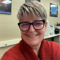 Liz Blomquist's Instagram, Twitter & Facebook