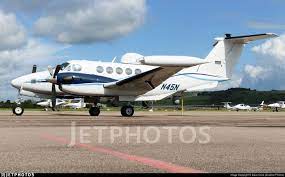 The runway is 4000ft long but very narrow in places which makes for a tricky landing at times. N45n Beechcraft 200t Super King Air Dynamic Aviation David Cook Jetphotos