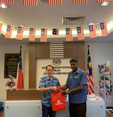 Berjaya papa john's pizza sdn bhd food and beverages, malaysia. Kunjungan Hormat Lawatan Harmoni Oleh Pihak Pengurusan Kilang Makanan Mamee Sdn Bhd Yang Diketuai Oleh Pengarah Urusan Syarikat Datuk Gary Choo Bersama Pegawai Sumber Manusia Encik Danish Tan Bin Abdullah Puan