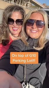 Laura Amerson's Instagram, Twitter & Facebook