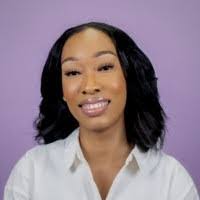 Shelby Stokes's Instagram, Twitter & Facebook