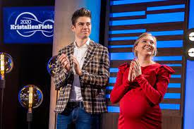 De belgische kampioen staat er zaterdag aan de start van de tour de france. Wout Van Aert En Sarah De Bie Verwelkomen Zoontje Georges De Morgen