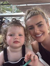 Leanne Rollins (@daughtersanddreams) • Instagram photos and videos