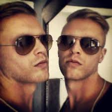 Timothy Adam (@tim_david_adam)