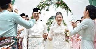 Chryseis, 29, is executive director at the family's berjaya assets, which has property, gaming and food businesses. Chryseis Tan