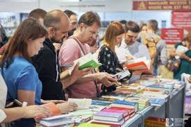 Цього року захід відбудеться, проте в дещо незвичному форматі. Organizatori Ne Planuyut Ale Gotovi Perenesti Knizhkovij Arsenal 2020 Cherez Koronavirus Portal Novin Lb Ua