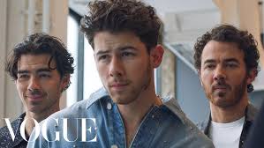 Hairstyle inspiration like Nick Jonas