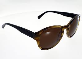 Le style mode des lunettes guess vous assurera de ne pas passer inaperçue ! Lunettes De Soleil Guess Gu 6856 Acetate Marron Strille
