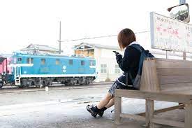 雨が多く 天気もすっきりしない 梅雨の時期で嫌ですね 寒暖の変化に体調を崩さないように 気をつけて過ごしましょう 1day1jk 1day1jk station 制服 制服コーデ eastboy conomi 高校生 jk 通学路 ローカル線 秩父鉄道 武川駅 梅雨 体調 天気