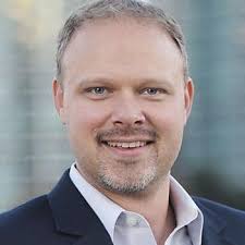 Rene Casas-Cordero (@Renawk)