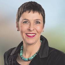 Gegen den Trend: Frauen wählen!