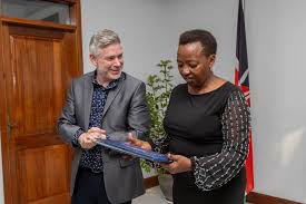 It was a joy and blessing to have dinner with Her Excellency, the First  Lady of Kenya, with some dear friends and present her with a World Prays  book celebrating our partnership.