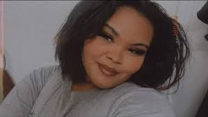 Wishing happy 22nd birthday to Mya