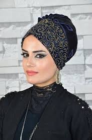 Lacivert Gold Kabartma Desenli Bone Guzel Turban Kadin Kadife