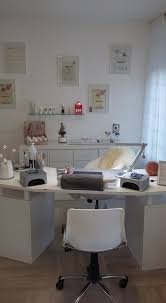 Donnez de l'éclat à vos ongles grâce aux conseils de nos spécialistes qui sont à votre écoute pour vous livrer les meilleurs conseils adaptés à vos envies. Beverly Onglerie Maquillage Permanent Home Facebook