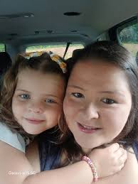 Girl raises money for hospital kids with handmade keychains