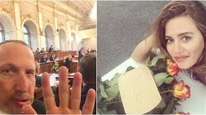 Lidé už selfie emmy smetana zesměšňují. Smetana Po Meme Smrsti Poprve Na Verejnosti Zastal Se Ji I Klaus Ml Expres Cz