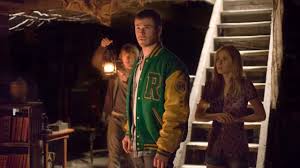 Quella Casa Nel Bosco Trama Cast E Trailer Del Film Oggi In Tv Su Italia 2