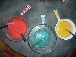 La pâte à sucre achetée il vaut mieux prendre une pate a sucre couleur naturelle et la coloré avec des dose de couleur ou faut mieux acheter la pate a sucre deja colorée. Recette Client Rainbow Cake Facile Blog Univers Cake