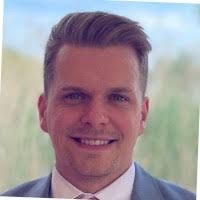 1500+ profilů „Bajar“