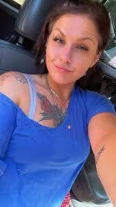 Christina Farber's Instagram, Twitter & Facebook