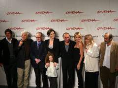 Any information on the story may be a spoiler so i'll skip to salute the wonderful directorial work and screenplay from tornatore. Conferenza Stampa Roma 18 10 2006 La Sconosciuta Cinemaitaliano Info