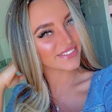 Jade Dawson's Instagram, Twitter & Facebook