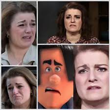 Robyn Brown's Cluttered Living Space Sparks Fan Disgust