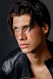 Thesalonguy #hairtutorial #eboy here is a breakdown of the most common eboy haircuts. Eboy Haircut Teens Are Bringing Back It In 2021 Menshaircuts Com