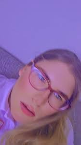 Vanessa Wolff's Instagram, Twitter & Facebook