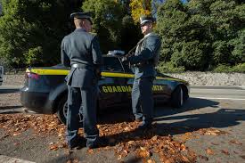 La cerimonia si è tenuta in piazza d'armi, all'interno della sede di via cavour, dove le fiamme gialle di sicilia e calabria hanno celebrato l'anniversario della fondazione del corpo. Guardia Di Finanza In Festa Per Il 246 Anniversario Della Fondazione Del Corpo Stampa Diocesana Novarese