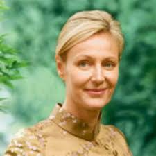 Annette Hoppe's Instagram, Twitter & Facebook