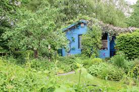 Sie bauen gärten, die durchgängig höchsten ansprüchen genügen. Kleingarten In Eimsbuttel Nur Die Die Warten Kommen In Den Garten